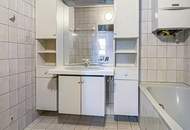 NOCHMALIGE PREISREDUKTION!!! Großzügige Wohnung mit Loggia 3 Zi, (4.möglich) + Carport!