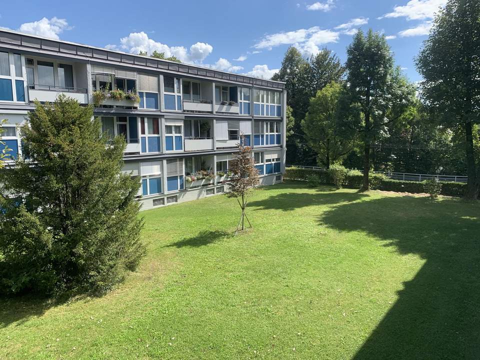 Privat schöne2 Zimmer Wohnung mit Balkon, Parsch