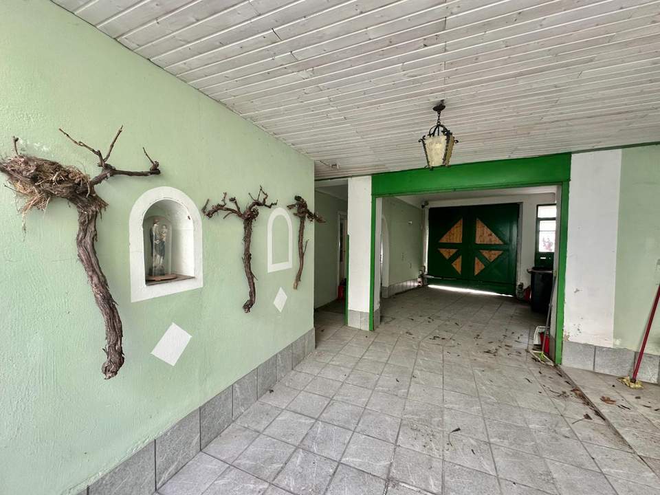 Raum für Ideen: Attraktives Stadthaus mit flexiblen Perspektiven!