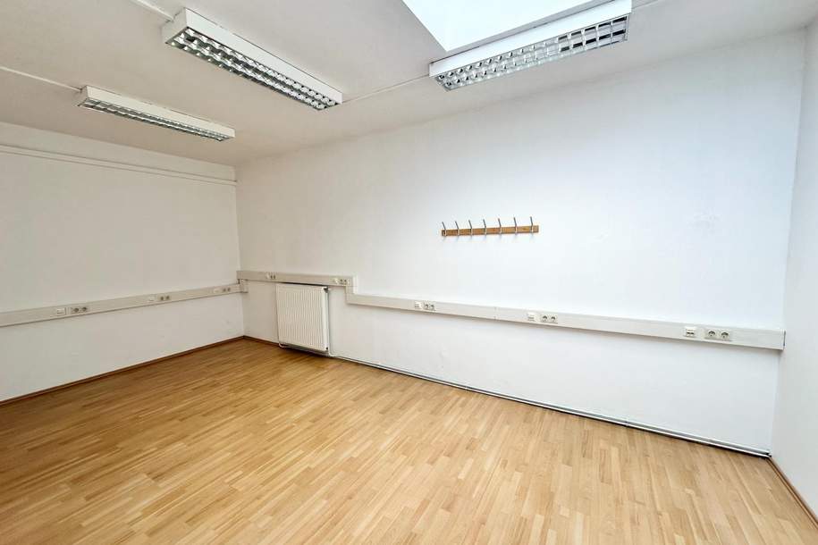 Bürofläche mit 5 Arbeitsräumen und Wartebereich!, Gewerbeobjekt-miete, 1.187,00,€, 2130 Mistelbach