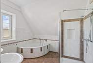 Licht, Höhe, Eleganz – außergewöhnliche Dachgeschoss-Maisonette!