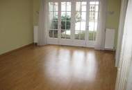 ERSTBEZUG nach RENOVIERUNG! CHARMANTES ALTWIENERHAUS NÄHE RUDOLFINERHAUS !