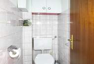 NÄHE DONAUKANAL &amp; ROCHUSMARKT | Sanierungsbedürftige 2-Zimmer-Wohnung mit Innenhof-Loggia | Separate Küche | 5. Liftstock
