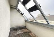 2-Zimmer-Altbaujuwel im ausgebauten Dachgeschoss - mit Dachterrasse und in TOP LAGE!