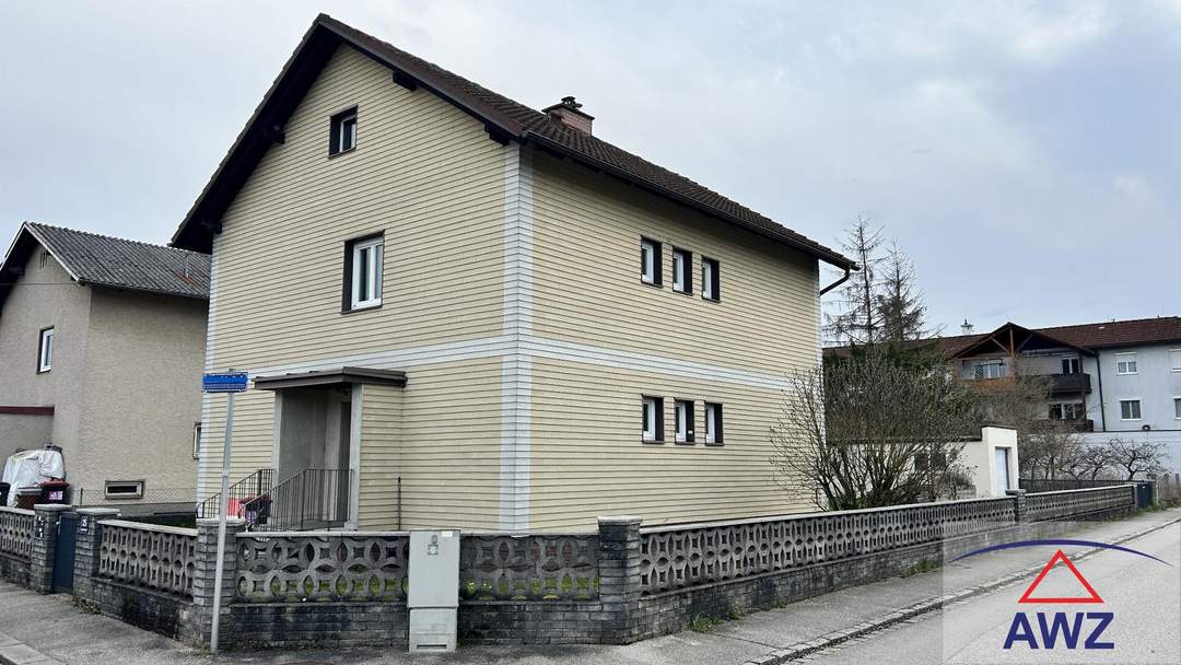 Wels / Neustadt: Ãlteres Wohnhaus nÃ€he Krankenhaus in Toplage!