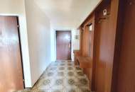 HELLE 2-ZIMMERWOHNUNG MIT GROSSER LOGGIA