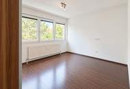 großzügige geschnittene, westseitige 2 Zimmerwohnung