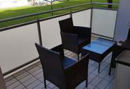 Viel Platz für Ihre Familie! Gemütliche 4-Zimmer Wohnung mit großer Loggia umgeben von Grünflächen! Beste Infrastruktur!