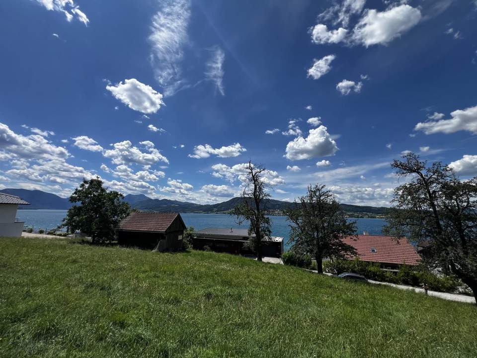 Traumgrundstück mit See- und Gebirgsblick inkl. BADEPLATZ Nutzungsrecht - Absolute Rarität!!!