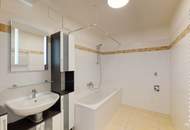 Moderne Dachgeschosswohnung, klimatisiert und gut geschnitten