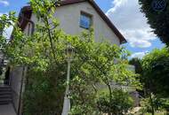 Sanierungsbedürftiges Einfamilienhaus mit 4 Zimmern und Garage in Strasshof