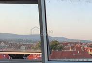 Helle Altbauwohnung mit Balkon, Lift und traumhaftem Fernblick – nur €240.000