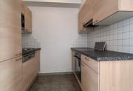 1160! Helle 3-Zimmer DG-Wohnung mit Loggia zum Kauf!