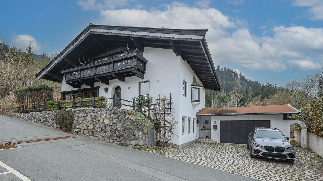 Einfamilienhaus am Fuße des Hahnenkamm an der Skipiste