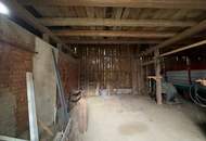 Sanierungsbedürftiger Vierkanthof in ruhiger Ortsrandlage! 6.100 m² Grundstück mit 4.100 m² Bauland & Platz für Tierhaltung