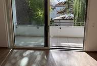 2 Zimmer & Balkon & Garage