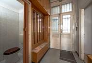 ++RG71++ Altbaujuwel zum Sanieren – 2,5-Zimmer Wohnung mit guter Raumaufteilung