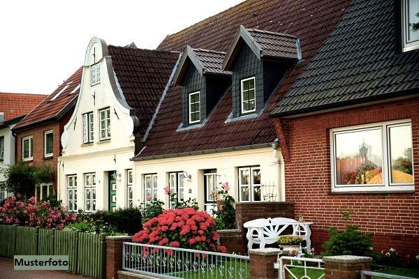 +++ Reihenhausanlage mit Stellplätzen +++, Gewerbeobjekt-kauf, 2.110.000,€, 2532 Baden