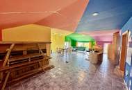 GROSSZÜGIGE VILLA IN BOCKFLIEß MIT 11 ZIMMER, POOL, DOPPELGARAGE UND WUNDERSCHÖNEM GARTEN