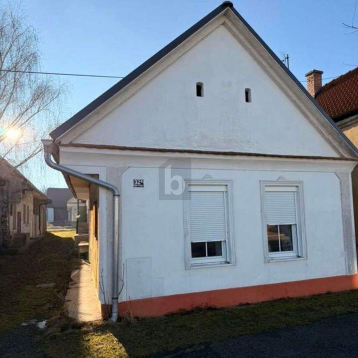 RUSTIKAL MIT NEBENGEBÄUDE UND XXL GARTEN MIT EIGENER ZUFAHRT