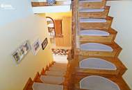 2241 Schönkirchen: Rarität! Traumhafte Wohlfühloase samt Schwimmhalle in bester Lage!