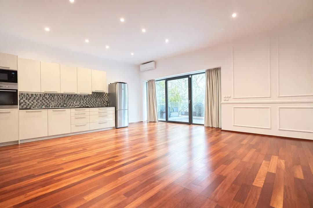Klimatisierte 4-Zimmer-Wohnung mit 30,28m² Terrassenfläche und Grünblick