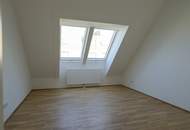 DG Wohnung gleich beim Reumannplatz – 2-Zimmerwohnung mit großer Küche mit Essplatz und ruhiger Hofterrasse!