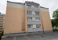 Gemütliche Wohnung mit Loggia, Kellerabteil und Mietparkplatz