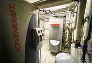 Zentral gelegenes Ein- bis Zweifamilienhaus mit großem Garten und Doppelgarage!