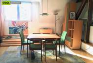 Aussergewöhnliche Loftwohnung im Dachgeschoss für jung gebliebene Künstler, Single, Paare und kleine Familie