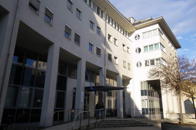 Geschäftsfläche im Herzen des 3. Bezirks zu mieten – Erstklassige Frequenzlage!, Gewerbeobjekt-miete, 988,49,€, 1030 Wien 3., Landstraße