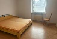 2 Familienhaus mit Pool und Outdoorküche/Poolhaus - Garage für 3 Autos -SOFORT VERFÜGBAR-DACHBODEN AUSBAUBAR