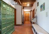 "Zauberhafter Dreikanthof mit großem Gartenparadies bei Tulln"