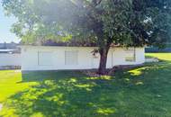 Kreative Villa mit Wintergarten und Nebengebäude