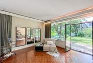 Exklusive Bauhaus-Villa mit Parkgarten & Pool am Waldrand