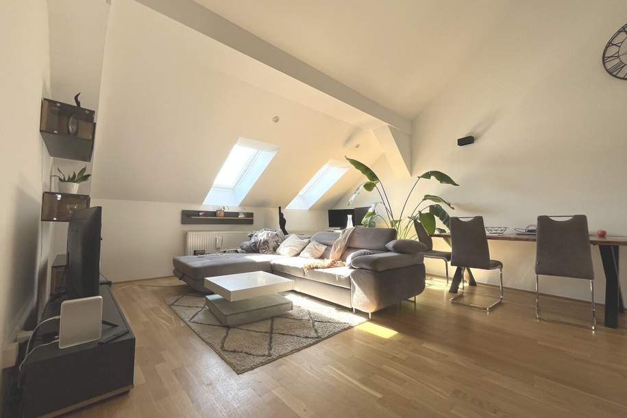 1060! Hübsches 2-Zimmer DG mit kleinem Balkon Nähe U4/Pilgramgasse ab Nov.25!, Wohnung-miete, 1.663,88,€, 1060 Wien 6., Mariahilf