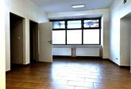 Ehemaliger Friseursalon, frequentierte Zentrumslage in der Altstadt