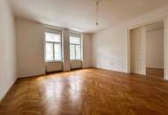 UNBEFRISTETES MIETVERHÄLTNIS 3 ½ Zimmer-Altbauwohnung im Herzen der Stadt!