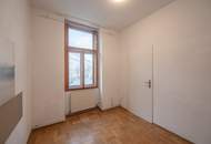 ++NEU++ Sanierungsbedürftige 1,5-Zimmer Altbauwohnung, tolles Potenzial!