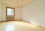Tolle Lage! Sanierungsbedürftige Wohnung bei der Meidlinger Hauptstraße