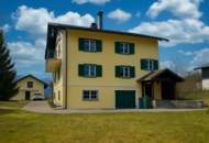 Einfamilienhaus und Gästehaus auf großem Grundstück, Pool und Schneebergblick!