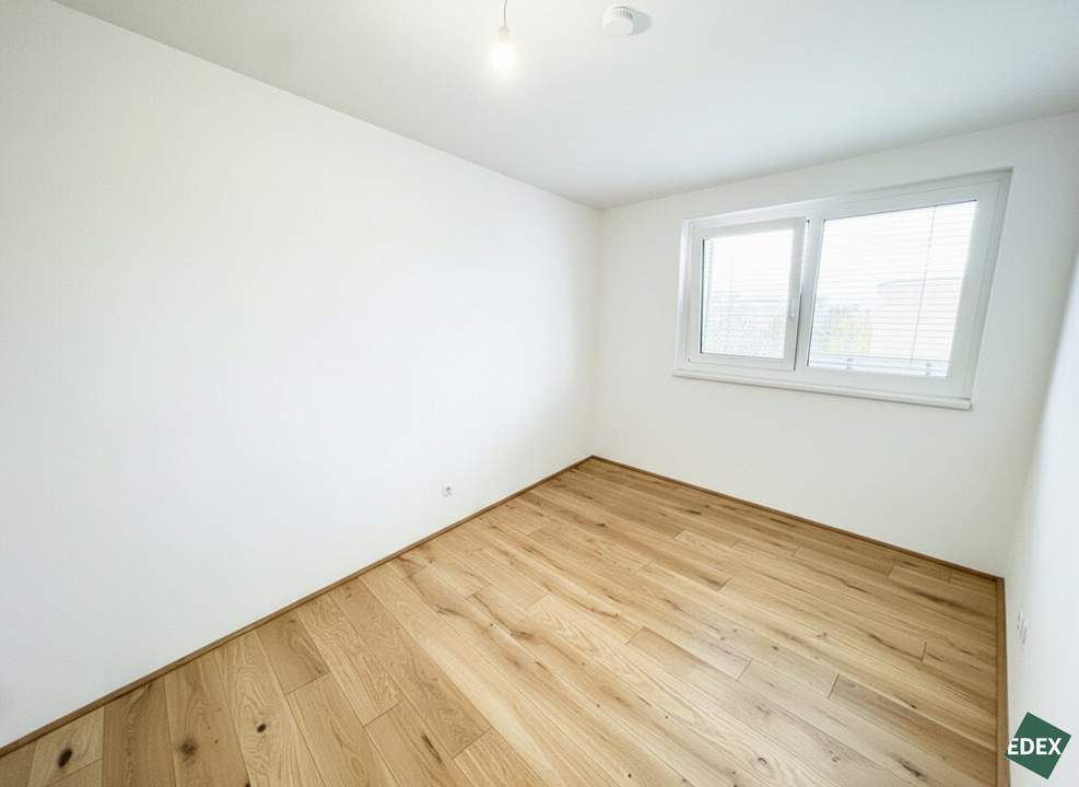 Charmante 2 Zimmer Wohnung mit Loggia nahe der U3 Kendler Straße