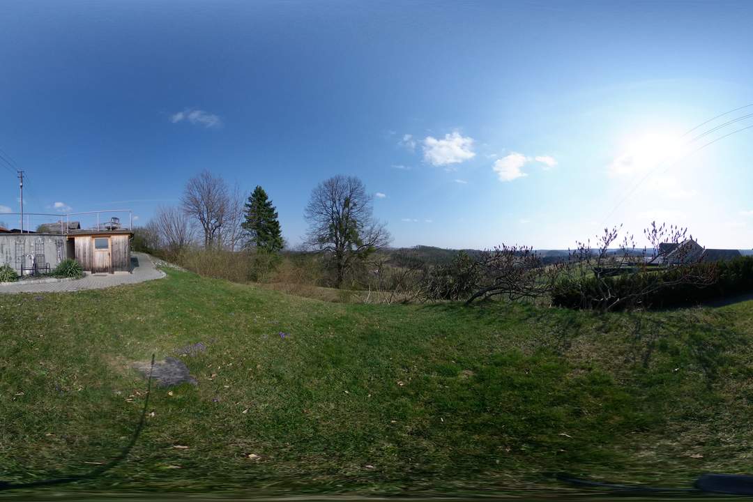 Entzückendes Haus mit Naturbadeteich, Sauna, Jacuzzi in ruhiger idylischer Lage am Güssinger Hügelland mit Traumaussicht