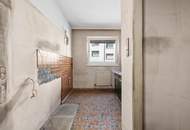 4-Zimmer-Wohnung mit Balkon und KFZ Stellplatz/sanierungsbedürftig/Bieterverfahren