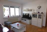 Vielseitiges Einfamilienhaus mit separater Wohneinheit, großzügigen Nebengebäuden &amp; Pool