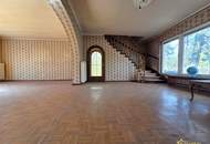 1A-INFRASTRUKTUR! SANIERUNGSBEDÜRFTIGES EINFAMILIENHAUS MIT KELLER UND GARAGE. 271 m² NUTZFLÄCHE. 560m² GRUNDSTÜCK.