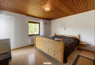 Ihr künftiges Zuhause mit Potenzial in ruhiger Lage: zwei Wohneinheiten, sonniger Garten und herrlicher Weitblick in Maria Saal