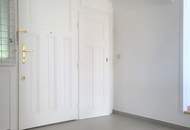 "Diese 5 Zimmer-Altbauwohnung mit sonniger Terrasse wartet genau auf SIE"