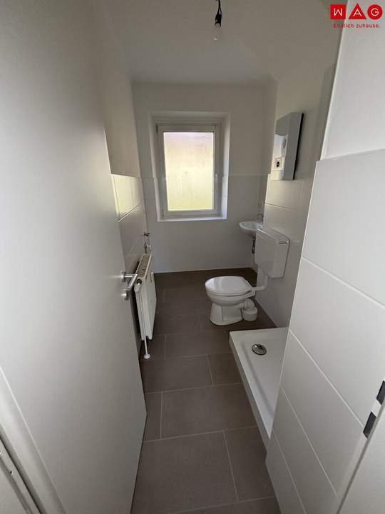 Sonnendurchflutete 2-Zimmer-Wohnung mit herrlichem Grünblick im beliebten Münichholz – liebevoll saniert, mit modernem Wohlfühlbad, praktischen Wohnräumen und perfekter Anbindung!