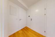 Am Kutschkermarkt | Exklusive 4-Zimmer-Altbauwohnung mit rund 14 m² großer Terrasse und Grünfläche